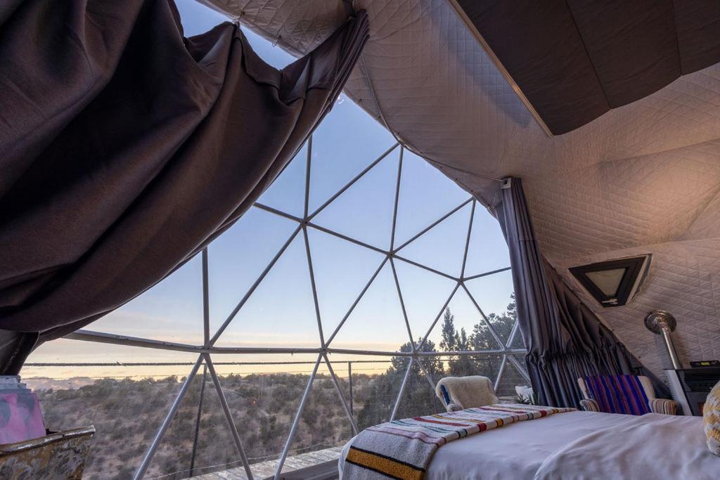 Zia Geo Dome At El Mistico Ranch, Glamping Villa Nogal Kültér fotó