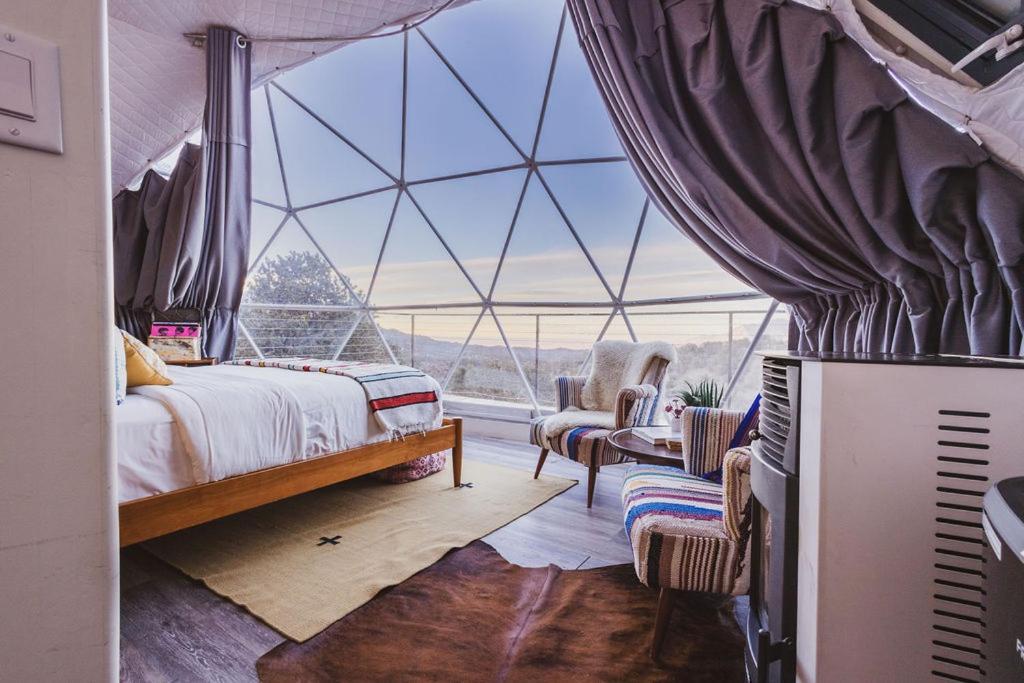Zia Geo Dome At El Mistico Ranch, Glamping Villa Nogal Kültér fotó